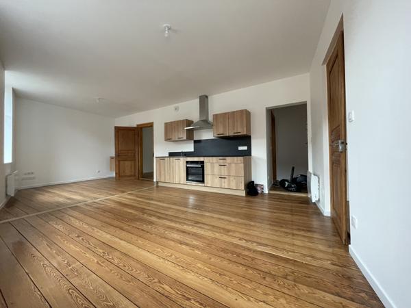 Appartement
                                                                                                                                                                                                                                                                                                                        3 pièce(s)                                                                                                                                                                                                          2 chambre(s)                                                                                                                                                                                                          60.63  m²
