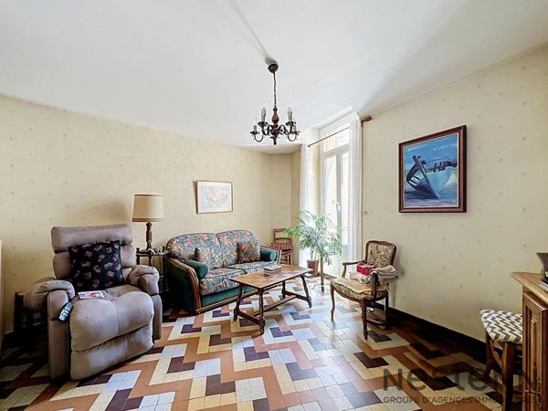 À VENDRE  Maison de village T3 avec grande cave et stationnement pour 2 roues Trets