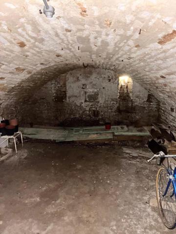 Maison de caractère en pierre avec fort potentiel