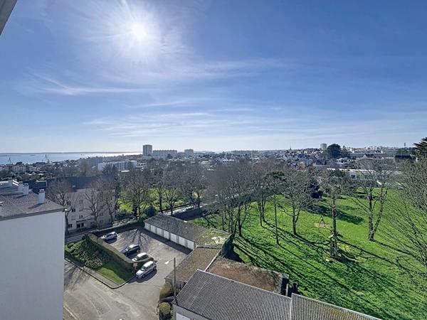 A vendre ,quartier Saint marc - T4 dernier étage vue Mer