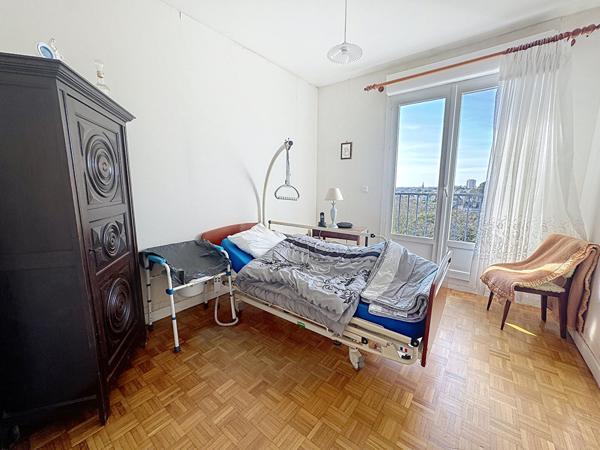 A vendre ,quartier Saint marc - T4 dernier étage vue Mer
