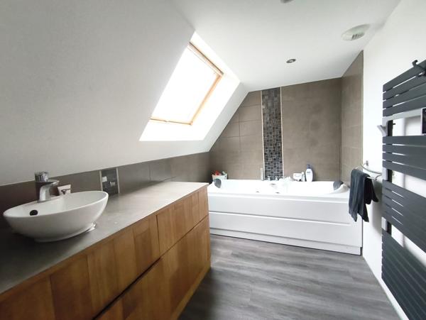 Berville-sur-Mer (27210) EXCLUSIVITE !! A 15 MINUTES DE HONFLEUR, SUPERBE NORMANDE RENOVEE A DECOUVRIR TRES VITE !