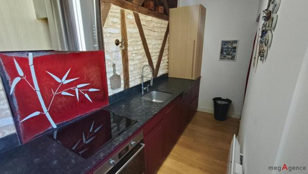 Appartement à Saintes, 17100 - 8 pièces 220m²