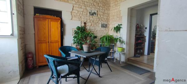 Appartement à Saintes, 17100 - 8 pièces 220m²