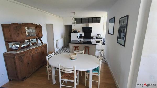 Appartement à Saintes, 17100 - 8 pièces 220m²