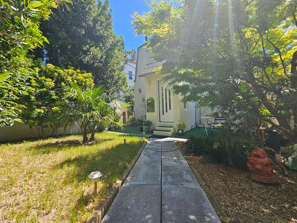 Quartier Colline :  Maison de 123m² avec Jardin de 82m² et Terrasse