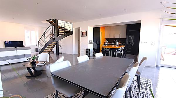 Appartement Le Puy en Velay 191.64 m2  5 chambres + terrasses et garage