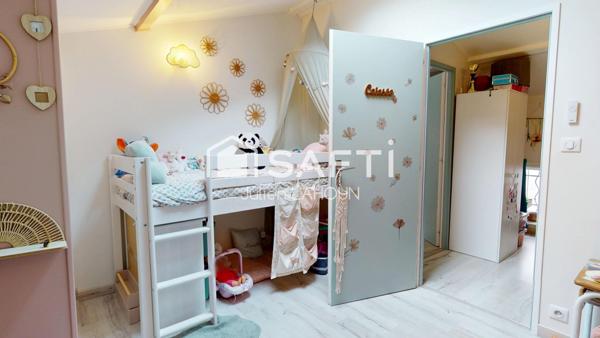 Maison rénovée 4 chambres, 2 salle d'eau et garage