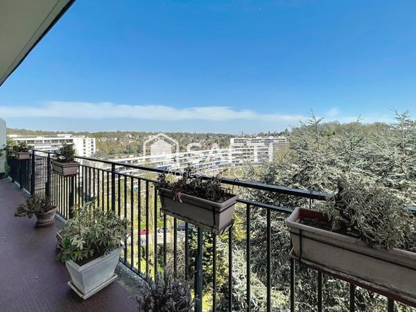 Traversant EST - OUEST  - Vue à 180° - dernier étage