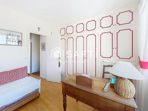 Traversant EST - OUEST  - Vue à 180° - dernier étage