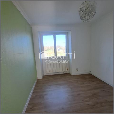 Maison familiale sur grand terrain avec dépendance !