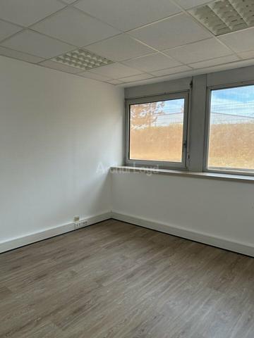 BUREAUX à LOUER de 115 m²