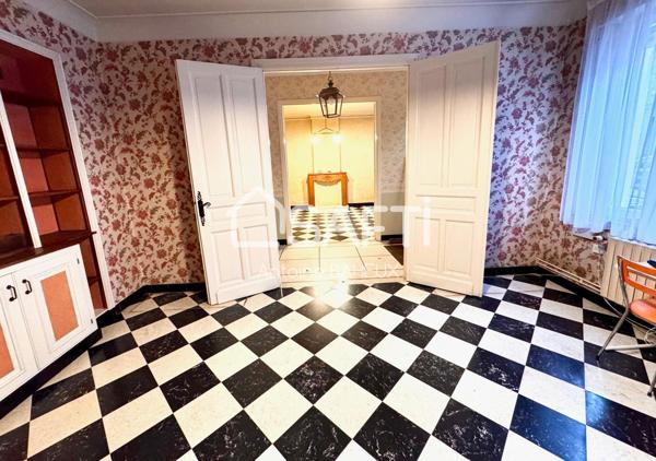 Plain-Pied de 1900 avec grand potentiel !