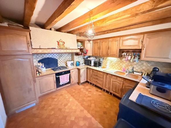 Propriété 7 pièces sur 3470m2 de terrain