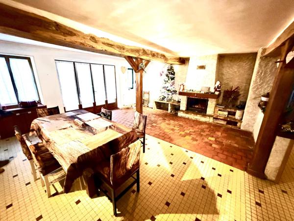 Propriété 7 pièces sur 3470m2 de terrain