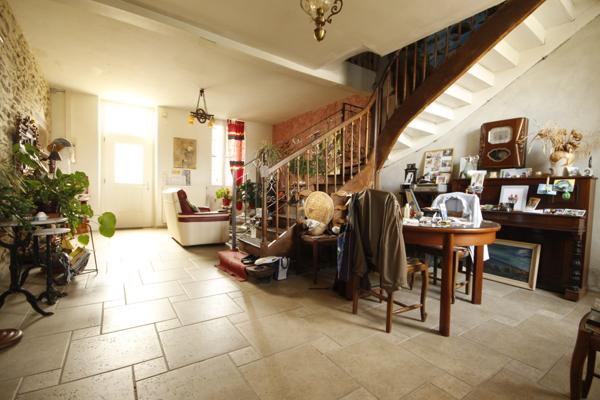 Sainte-Gemme (81190) Maison 6 pièces 230 m², avec local professionnel aux normes PMR