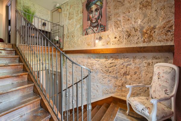 Millau (12100) Maison d'hôtes traditionnelle rénovée – Gorges du Tarn, Causses du Larzac