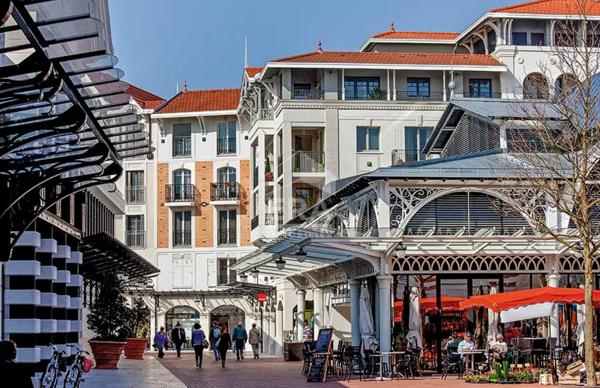 Appartement 3 pièces plein centre avec Parking