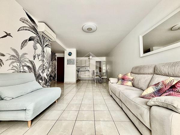 Appartement 3 pièces plein centre avec Parking