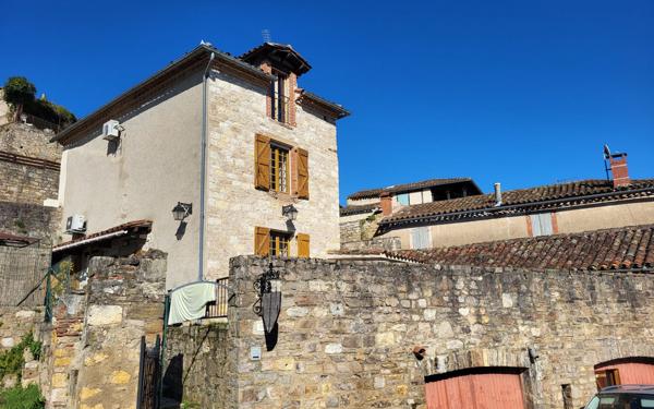 Maison à vendre    4 pièces •  Cordes-sur-Ciel