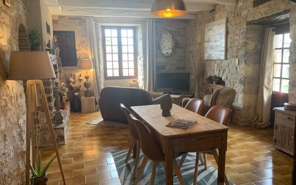 Maison à vendre    4 pièces •  Cordes-sur-Ciel