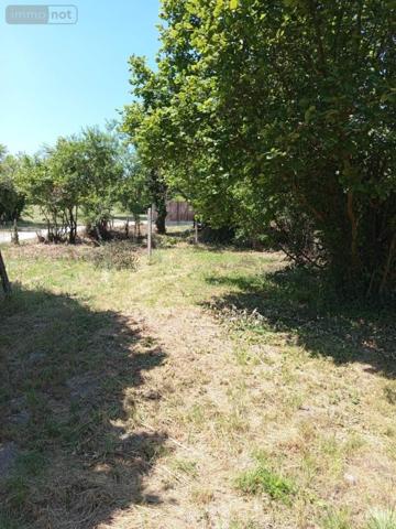 Terrain à Batir à vendre à Bléré dans l'Indre-et-Loire (37150), ref : 021/TB0212