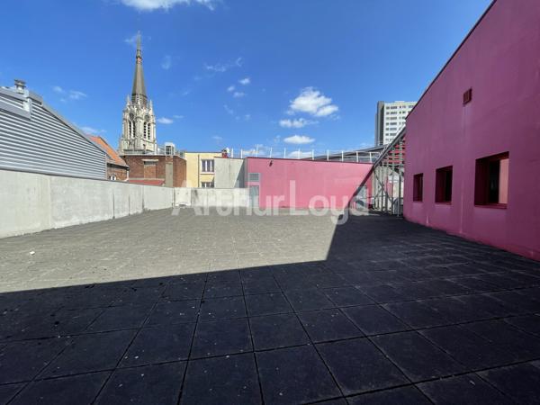 Bureaux à louer à Tourcoing avec terrasse privative et accès PMR