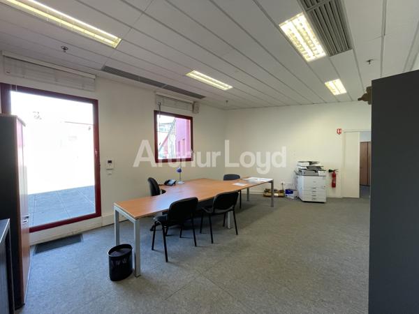 Bureaux à louer à Tourcoing avec terrasse privative et accès PMR