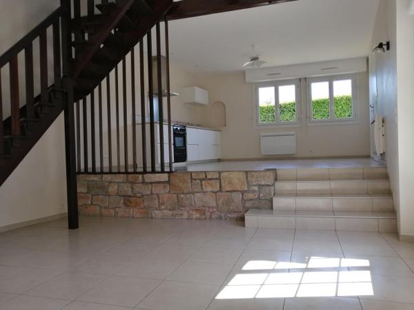 Location / Maison T3