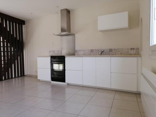 Location / Maison T3