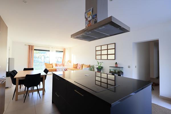 Maison 5 pièces 105m² sur un terrain de 1114m² à MIHLAUD