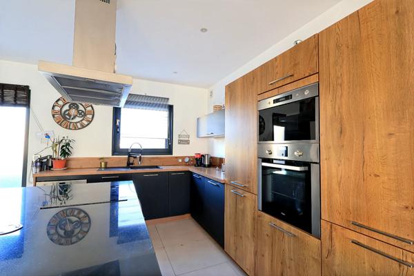 Maison 5 pièces 105m² sur un terrain de 1114m² à MIHLAUD