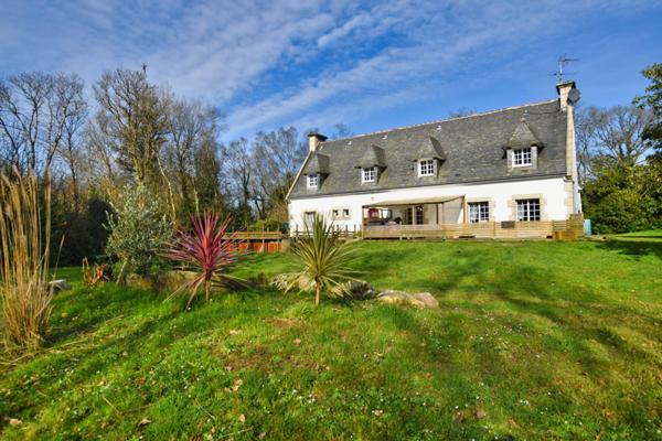 Maison à CAST, 29150 - 7 pièces 236m²