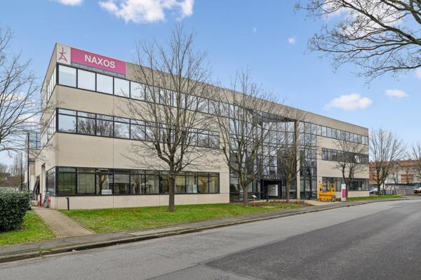 Bureaux à louer à Nanterre avec parkings et accès livraison