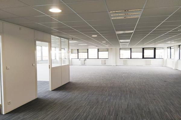 Bureaux à louer à Nanterre avec parkings et accès livraison