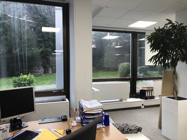 Bureaux à louer au pied du Pont de Saint-Cloud, à 5 minutes de Boulogne