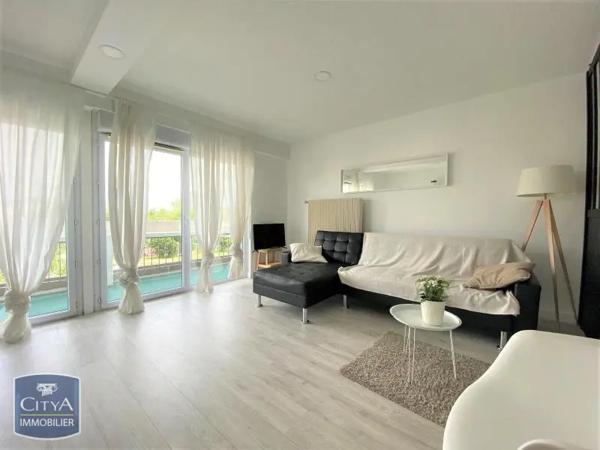 Appartement à louer 1 pièce 29.7m²