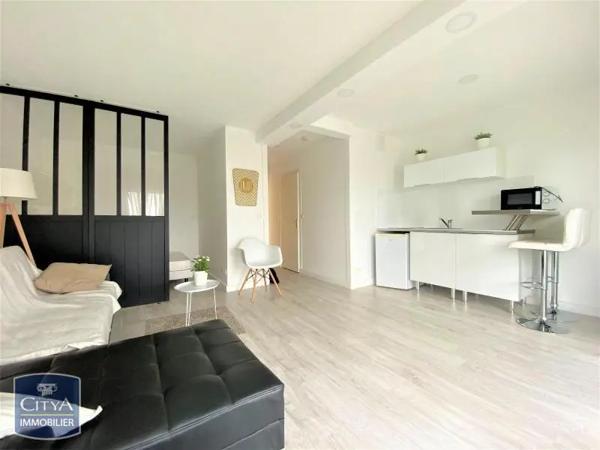 Appartement à louer 1 pièce 29.7m²