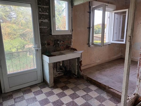 Aiguillon Maison sur sous-sol à rénover