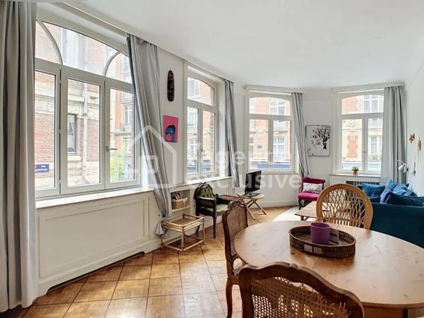 APPARTEMENT T2 A LOUER - LILLE 44.35 m 2 - 895 € charges comprises par mois