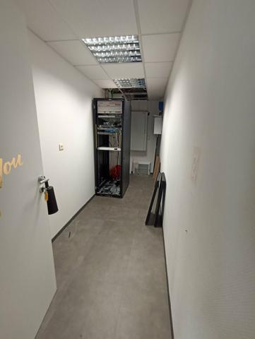 BUREAUX LUMINEUX À LOUER – EMPLACEMENT STRATÉGIQUE À NIORT !