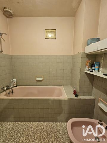 Maison à vendre 6 pièces 160 m² Gond-Pontouvre