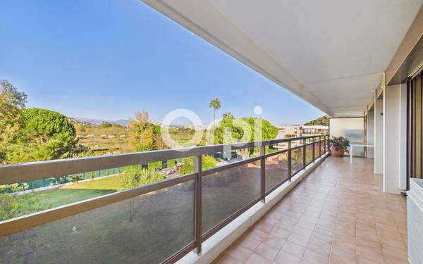 Appartement à vendre    3 pièces • 64 m2 Mandelieu-la-Napoule