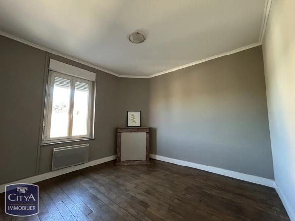 Immeuble à vendre 288m² Les Bordes (45460)