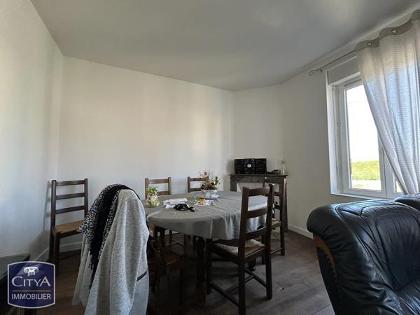 Immeuble à vendre 288m² Les Bordes (45460)