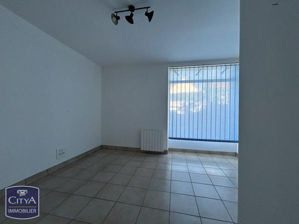 Immeuble à vendre 288m² Les Bordes (45460)