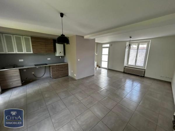 Maison à louer 4 pièces 75m² Cholet (49300)