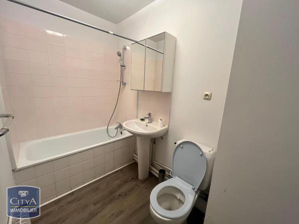 Appartement à louer 1 pièce 32.34m² Angers (49000)