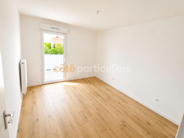 Location
                Appartement60,5 m² - 3 Pièces -
                    LENS (62300)