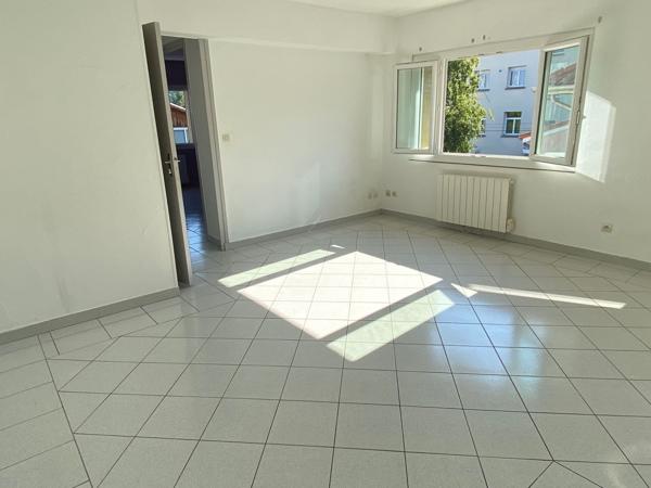 15 Place Claudius Bery, 69320 Feyzin